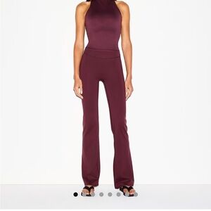 NWT NIKE X SKIMS LEGGINGS